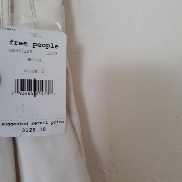 NWT Free People Jeans High Waisted Cropped - Picture 8 of 9